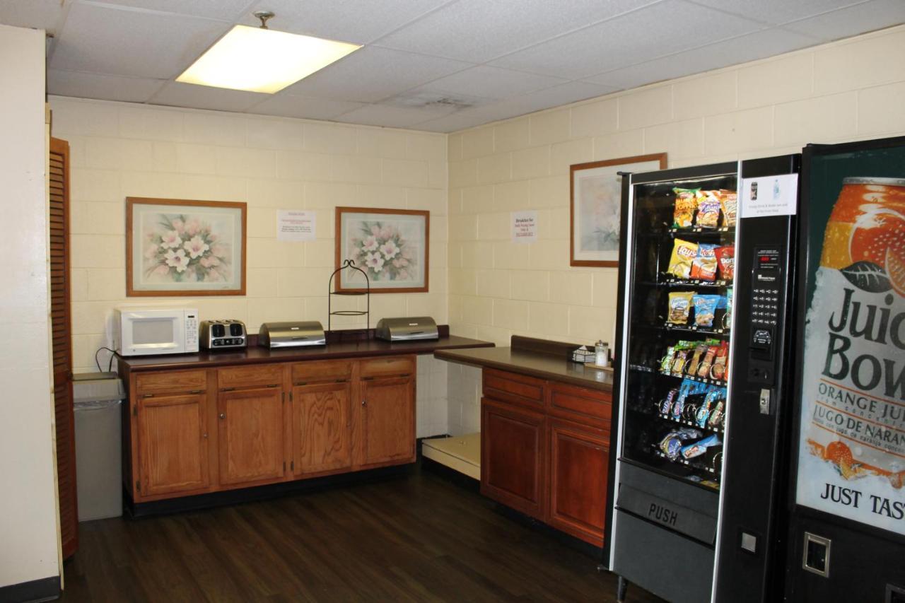 Scottish Inn Knoxville Ngoại thất bức ảnh