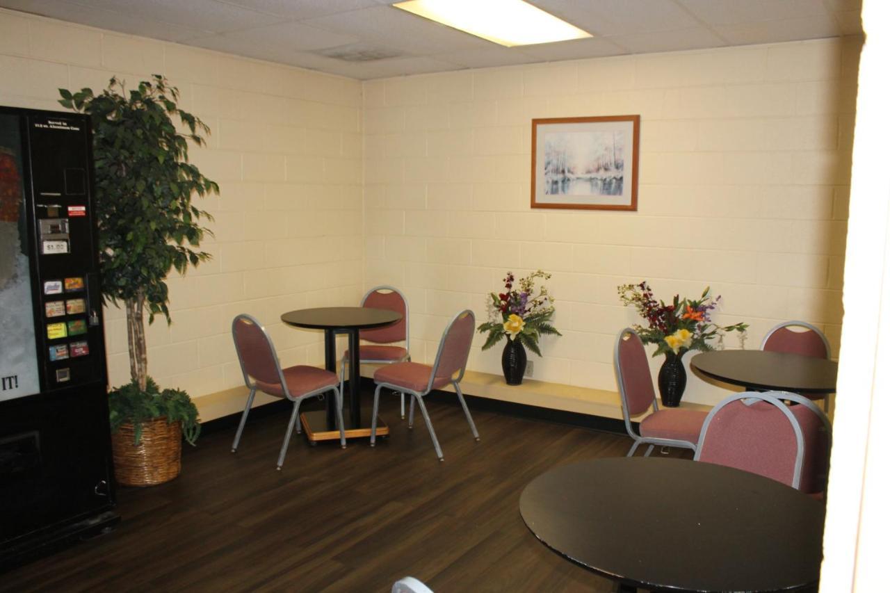 Scottish Inn Knoxville Ngoại thất bức ảnh